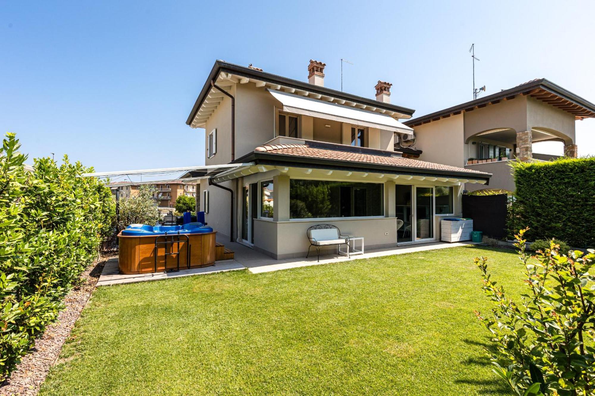 Villa Rita Пескьера-дель-Гарда Экстерьер фото